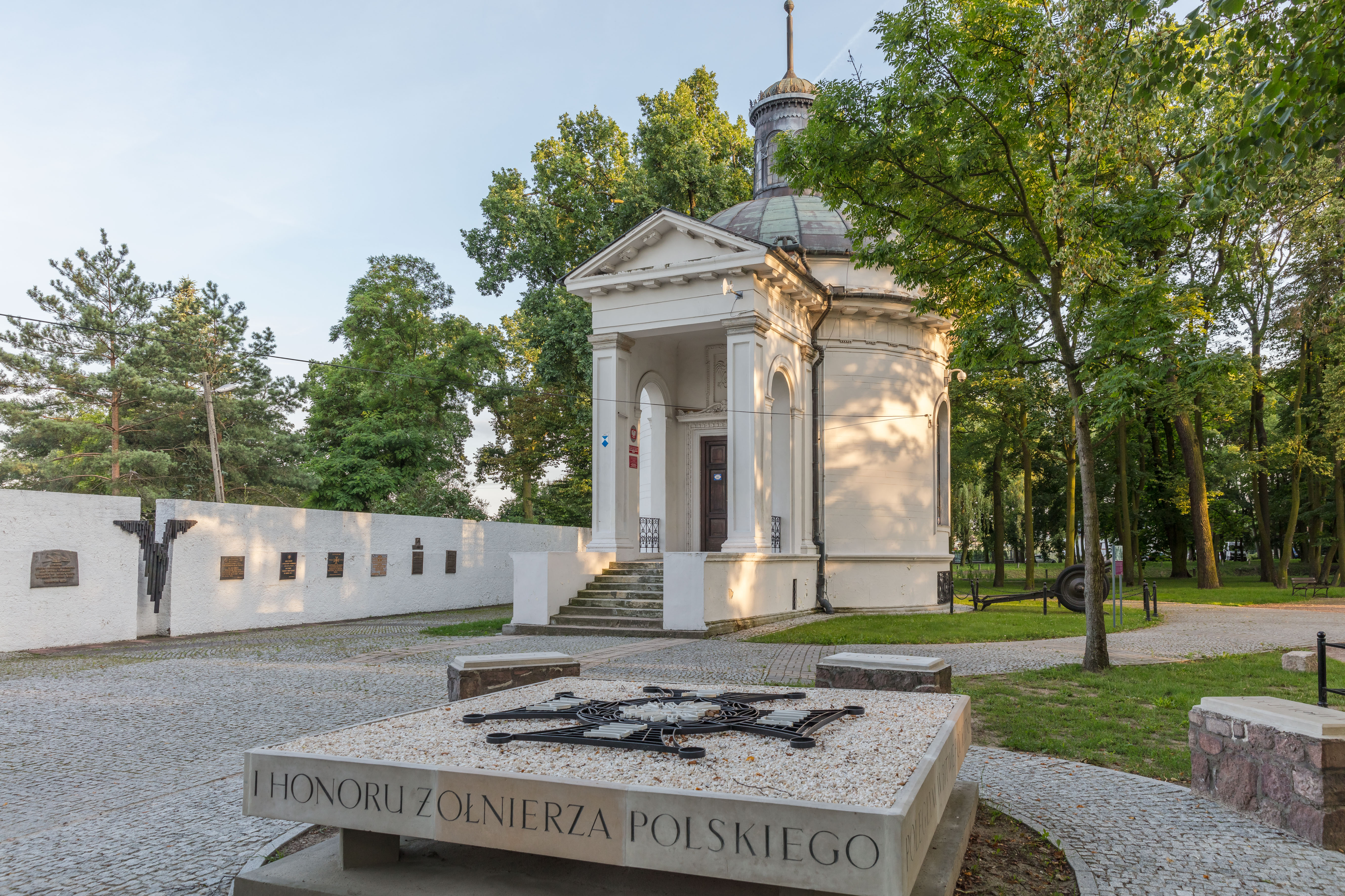Zdjęcie przedstawiające Muzeum Bitwy Nad Bzurą