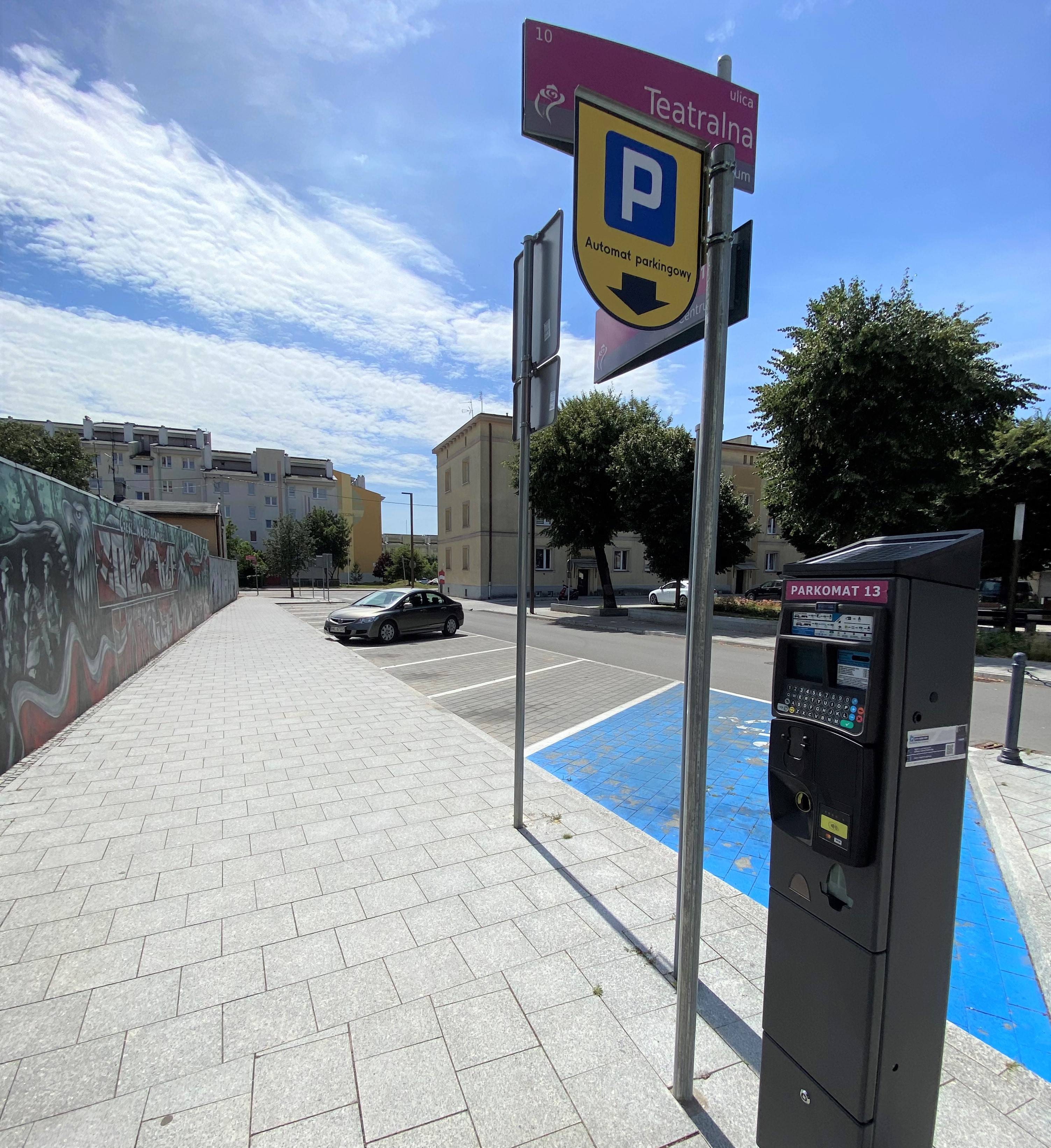 Zdjęcie parkingu przy ulicy Miłej