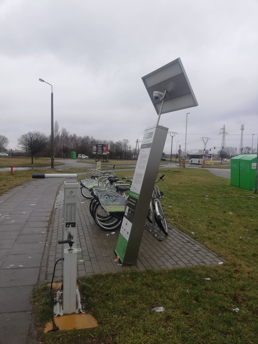 Uszkodzona stacja wypożyczania rowerów