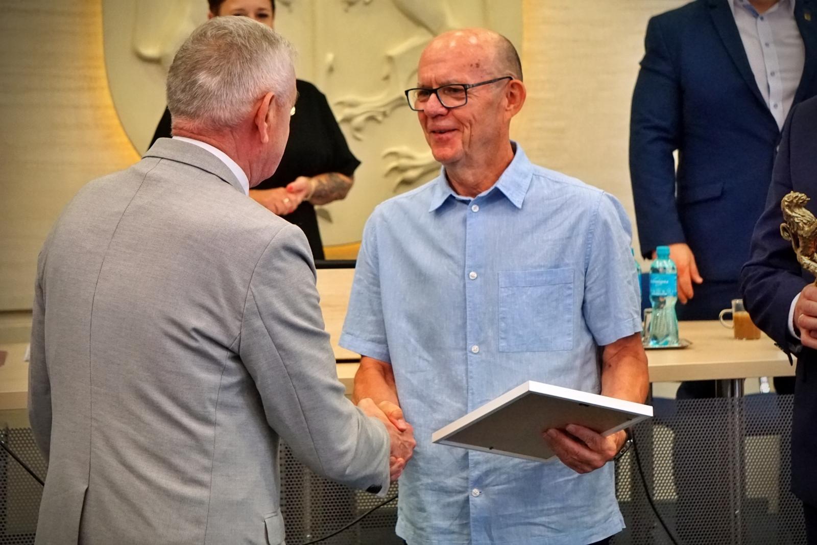 Adam Pawłowski wyróżniony Honorową Nagrodą Prezydenta