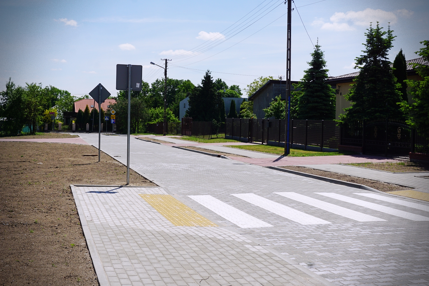 Ulice Chmielna i Spacerowa po przebudowie