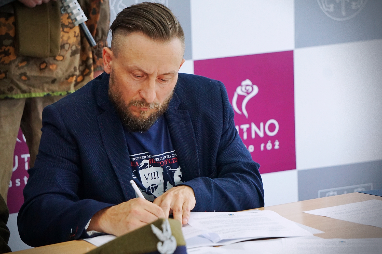 Podpisanie umowy na organizację Odysei Historycznej