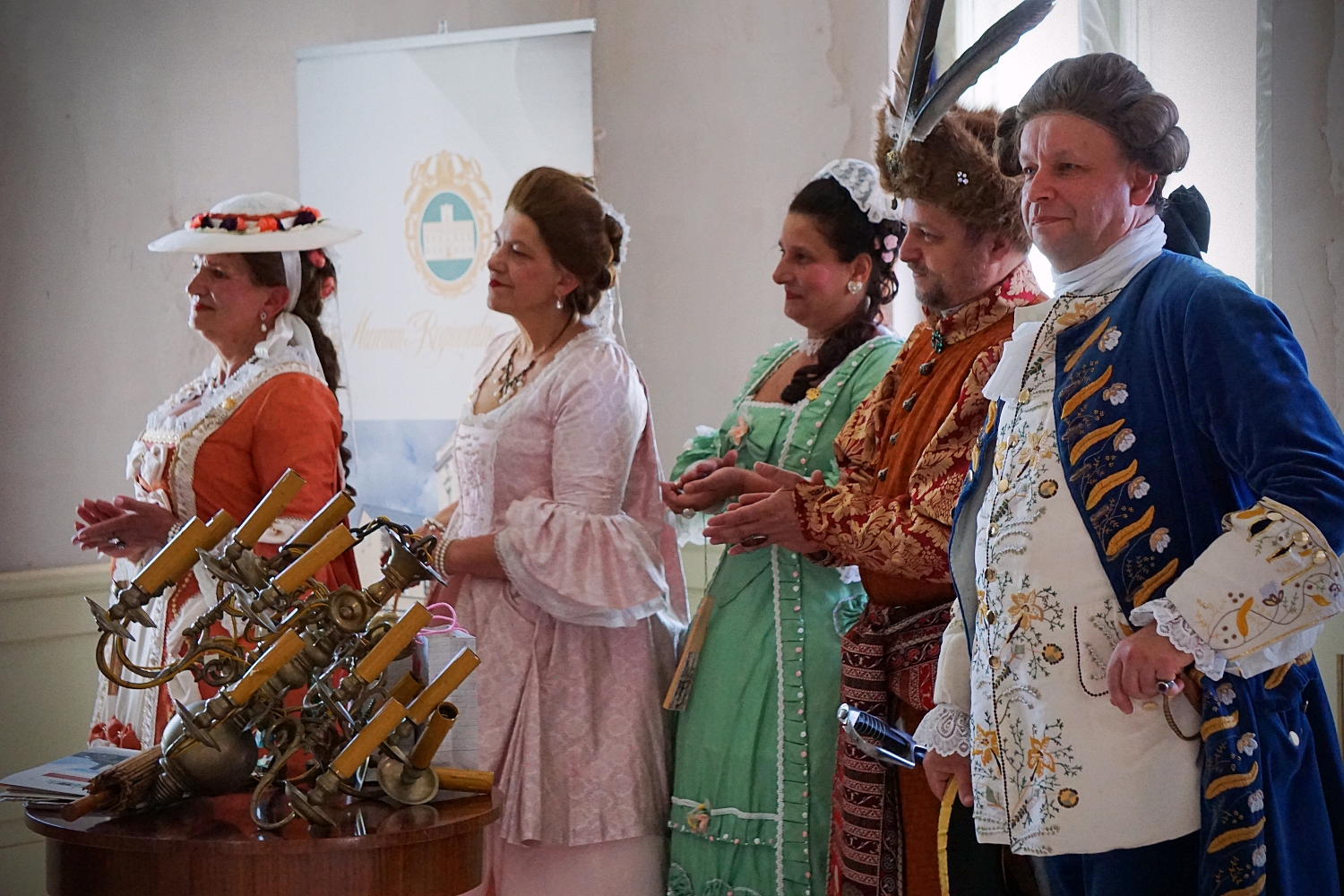 Przekazanie żyrandoli dla Pałacu Saskiego