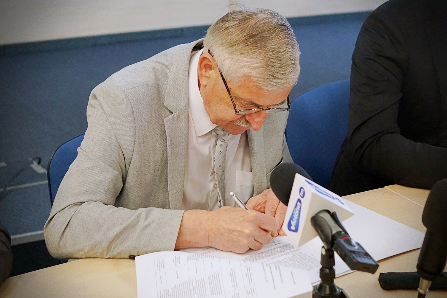 Podpsianie umowy na Zieloną Oś Miasta