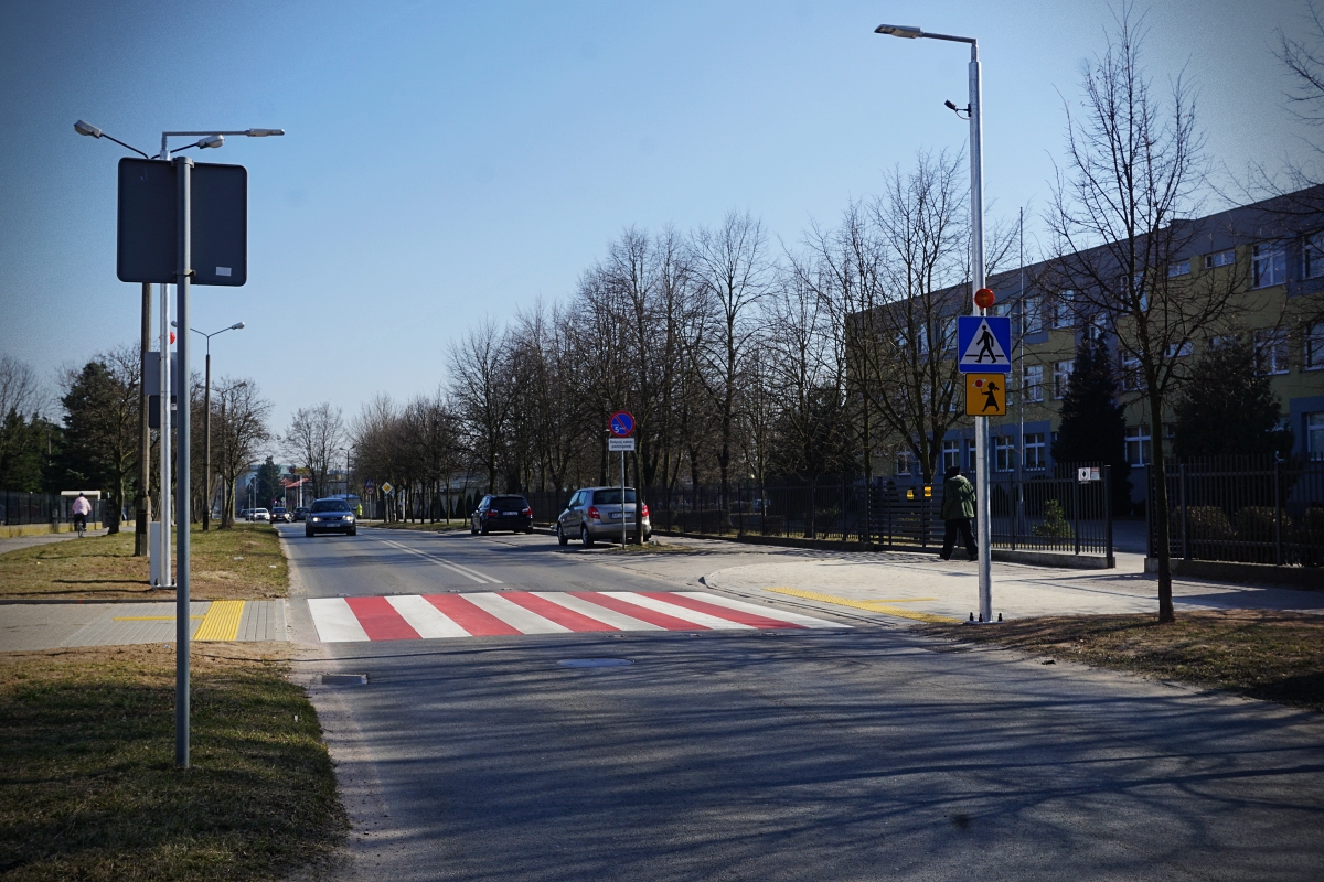Aktywne przejście dla pieszych na ulicy Zamoyskiego