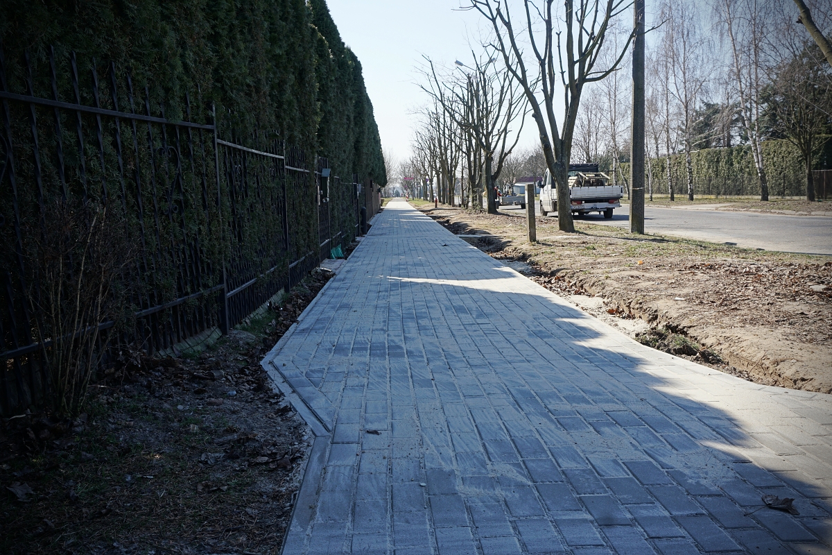 Wyremontowany chodnik