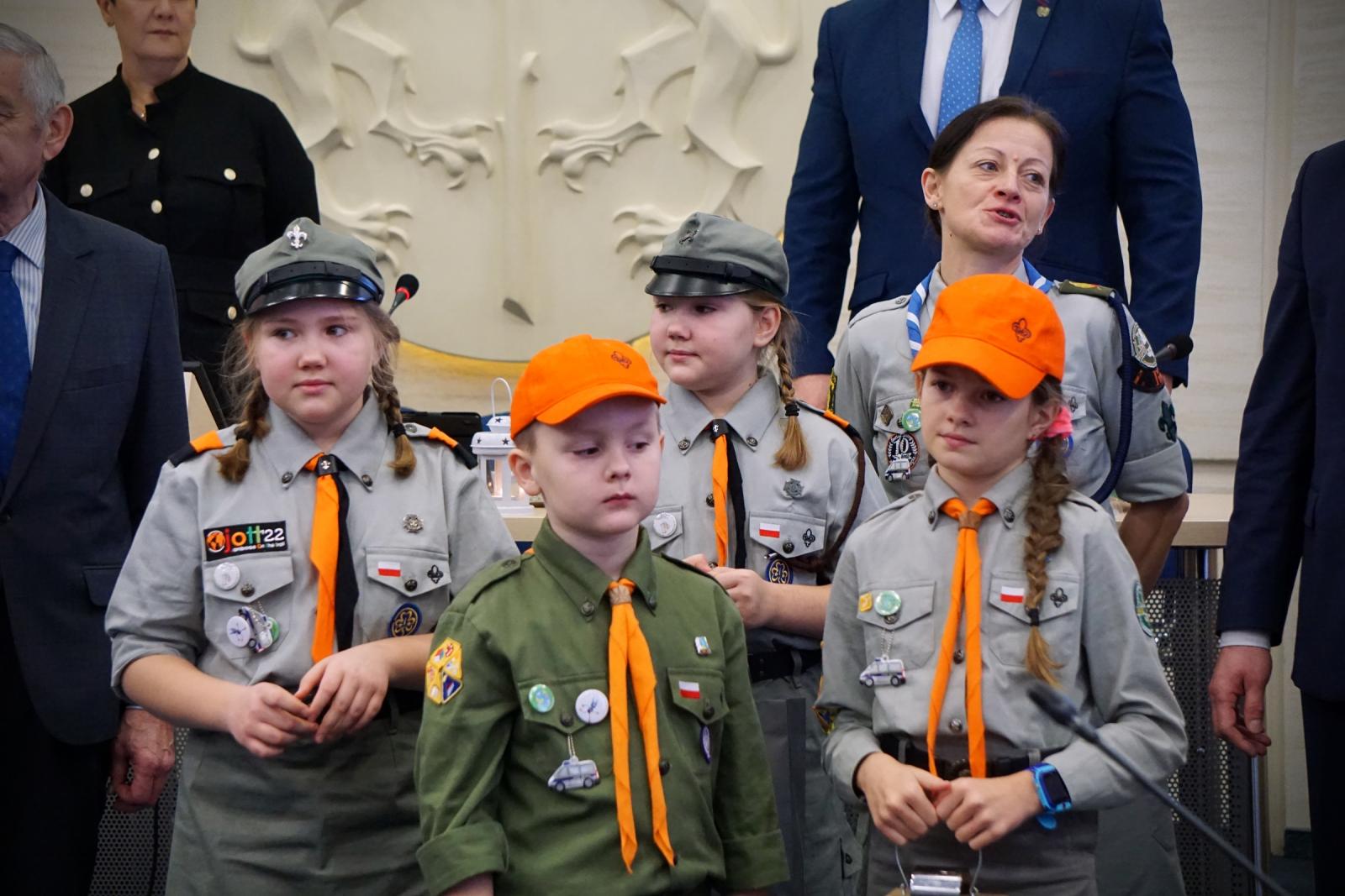 Betlejemskie Światło Pokoju dla radnych