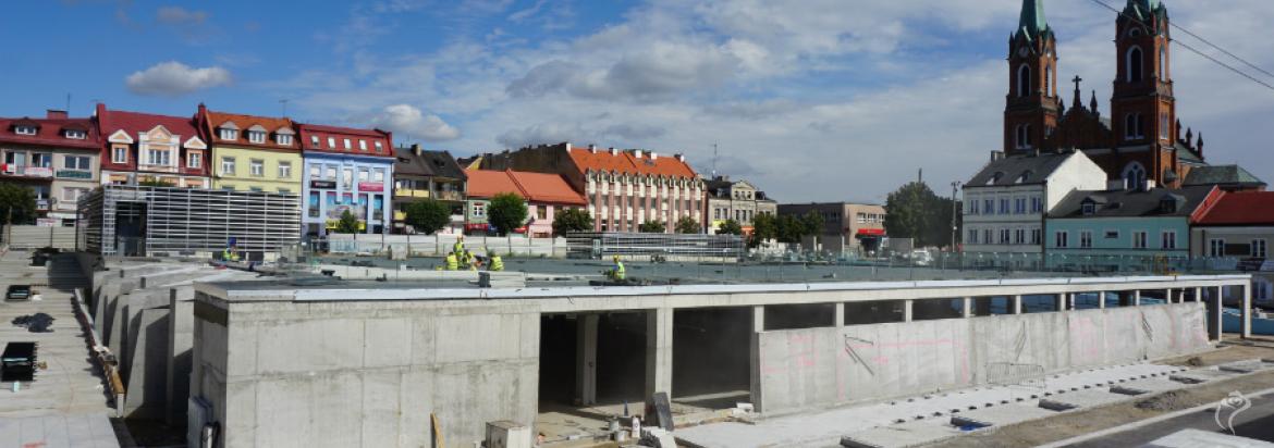 Postęp prac na Placu Wolności i Rynku Zduńskim