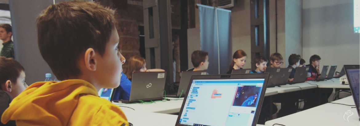 Szkoła z gigantami, dzieci programują 