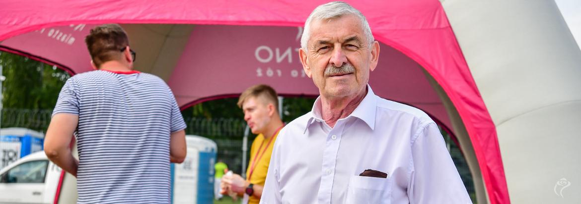 Zbigniew Burzyński podczas pikniku wojskowego na Sklęczkach