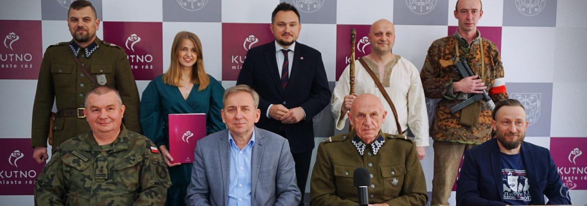 Podpisanie umowy na organizację Odysei Historycznej