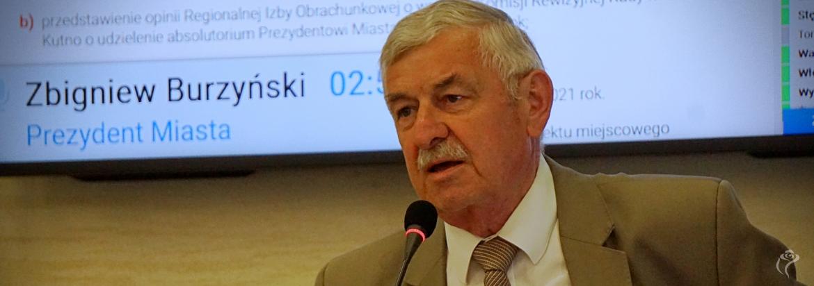 Zbigniew Burzyński podczas sesji absolutoryjnej