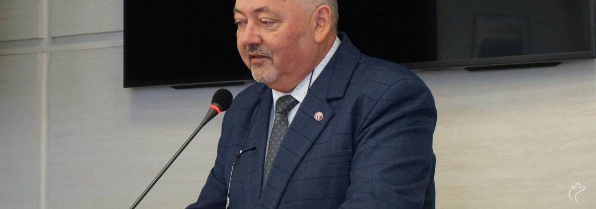 Grzegorz Chojnacki na mównicy