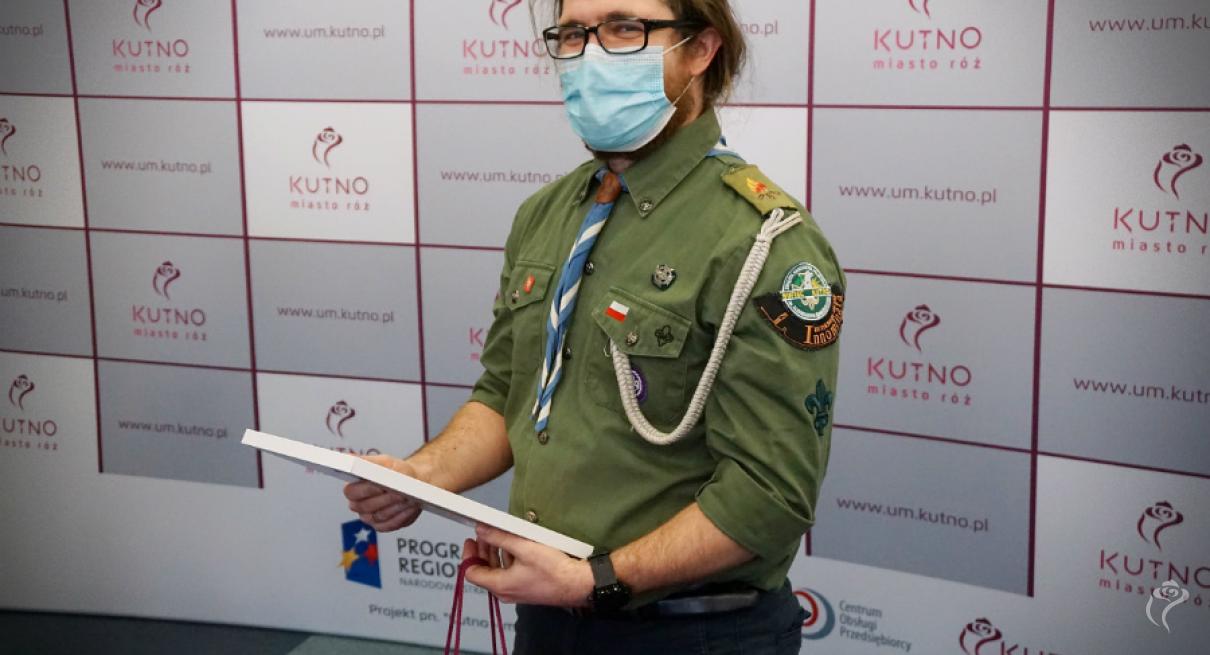 Pomagają w potrzebie, Prezydent Kutna i Przewodniczący Rady Miasta uhonorował kutnowskich wolontariuszy