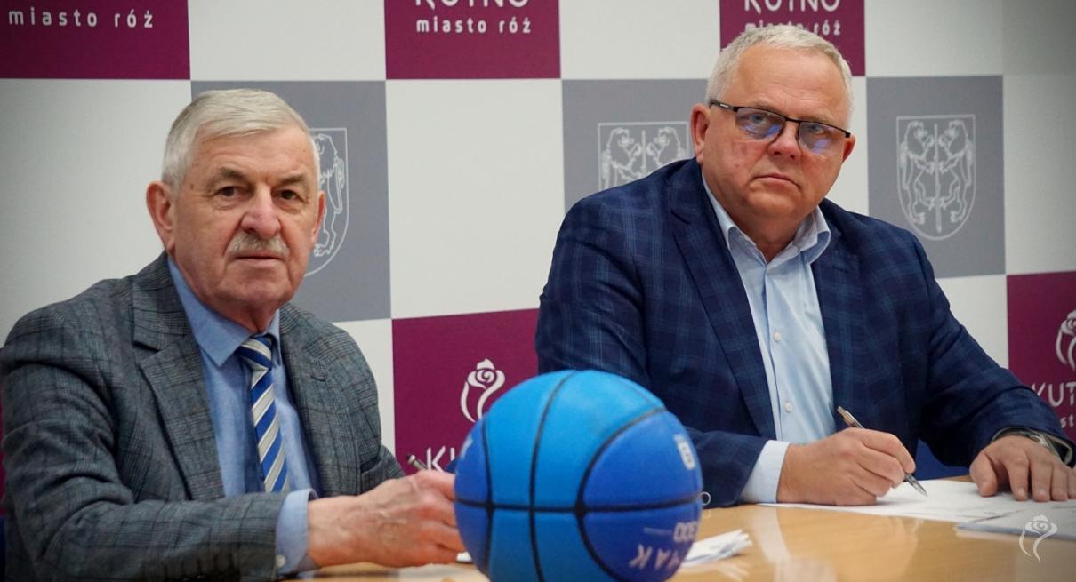 Podpisanie umów na dotacje sportowe
