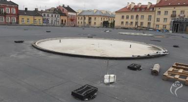 Postęp prac na Placu Wolności i Rynku Zduńskim