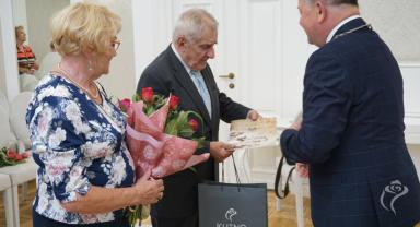 W Urzędzie Stanu Cywilnego w Kutnie odbył się Jubileusz Złotych i Diamentowych Godów