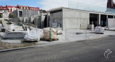 Postęp prac na Placu Wolności i Rynku Zduńskim