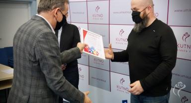 Pomagają w potrzebie, Prezydent Kutna i Przewodniczący Rady Miasta uhonorował kutnowskich wolontariuszy