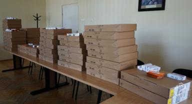 Laptopy dla uczniów w ramach "Zdalnej Szkoły" 