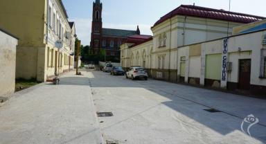 Postęp prac na Placu Wolności i Rynku Zduńskim