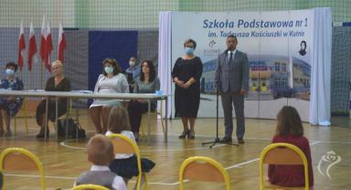 Rozpoczęcie roku szkolnego 2020/2021 w kutnowskich szkołach podstawowych i przedszkolach