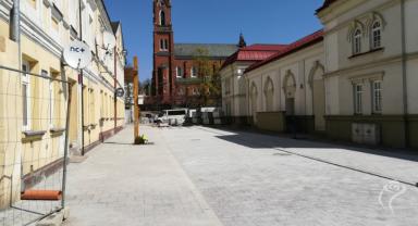 [Fotorelacja] Postęp prac na Placu Wolności i Rynku Zduńskim