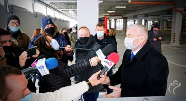 Zdjęcie z otwarcia parkingu pod placem Wolności