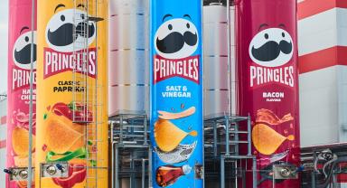 Zespół odpowiedzialny za projekt Chopin na tle silosów Pringles Fot. Der Blitz