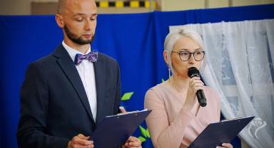 Szkoła Podstawowa nr 2 w Kutnie ma swój sztandar