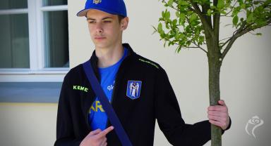 Ukraińscy sportowcy na dziedzińcu Pałacu Saskiego