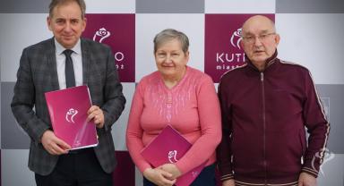 Podpisanie umów z organizacjami pozarządowymi 