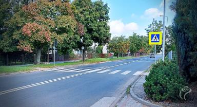 Przejście dla pieszych na ulicy Szymanowskiego
