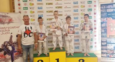 Zawodnicy UKS Ippon MDK Kutno na podium 
