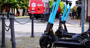 Hulajnogi w Kutnie