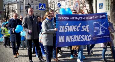 Marsz na niebiesko